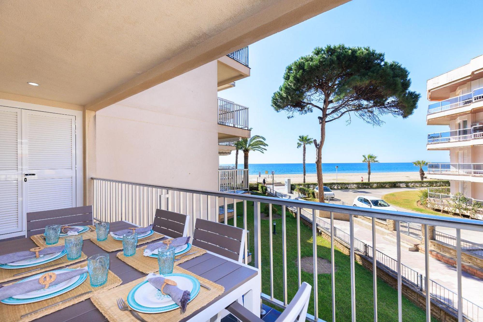 Uhc Dms Family Apartments Cambrils Exterior foto